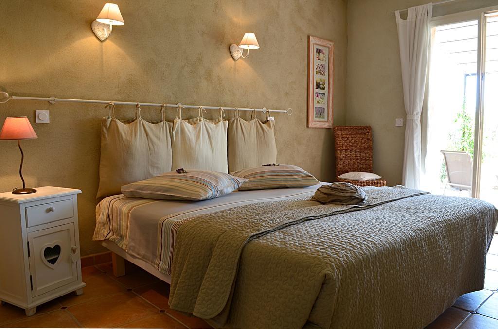 Lavandaline Entrecasteaux Zimmer foto